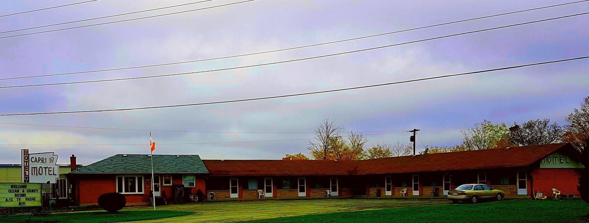 Capri Motel Port Colborne Exterior photo